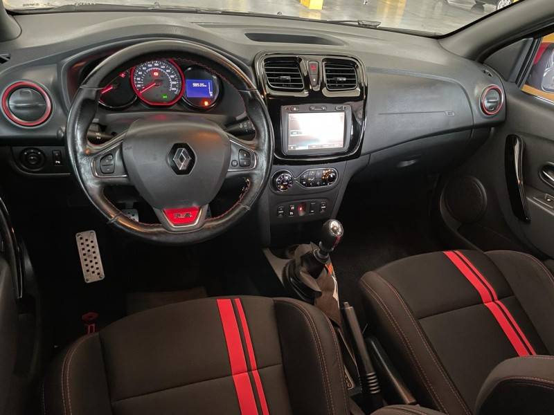 RENAULT - SANDERO - 2017/2018 - Preta - R$ 68.900,00