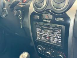 RENAULT - SANDERO - 2013/2014 - Prata - R$ 36.500,00