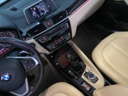 BMW - X1 - 2017/2018 - Branca - R$ 137.000,00