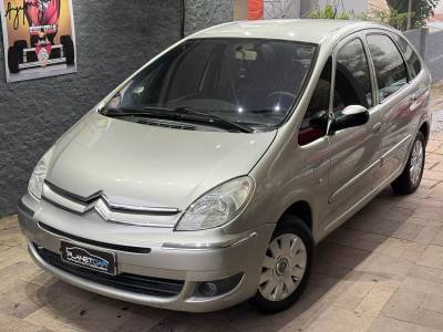 CITROËN - XSARA PICASSO - 2007/2008 - Prata - R$ 15.000,00