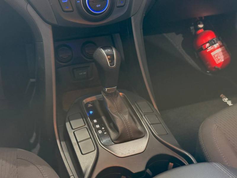 HYUNDAI - SANTA FÉ - 2013/2014 - Preta - R$ 85.900,00