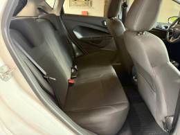 FORD - FIESTA - 2015/2016 - Branca - R$ 49.900,00