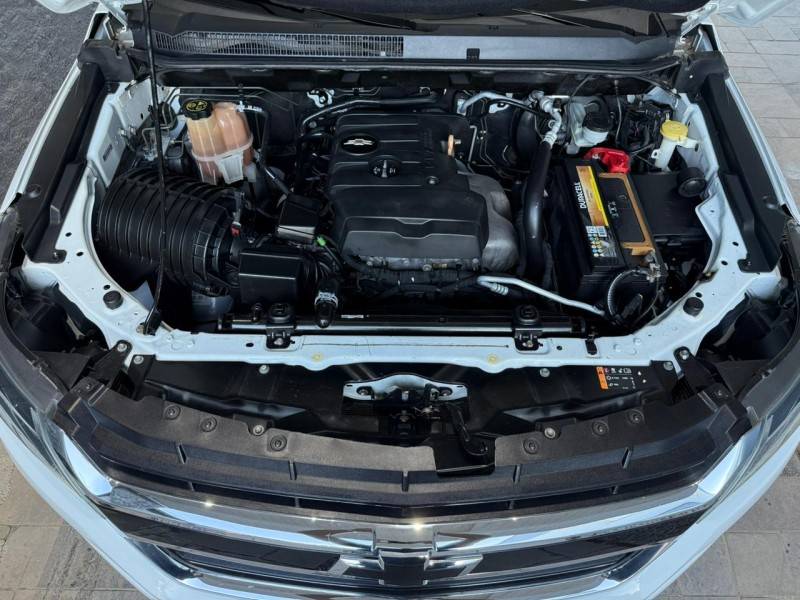 CHEVROLET - S10 - 2016/2017 - Branca - R$ 110.000,00