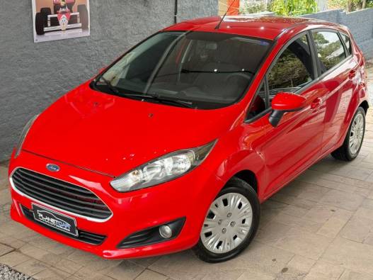 FORD - FIESTA - 2013/2014 - Vermelha - R$ 42.900,00