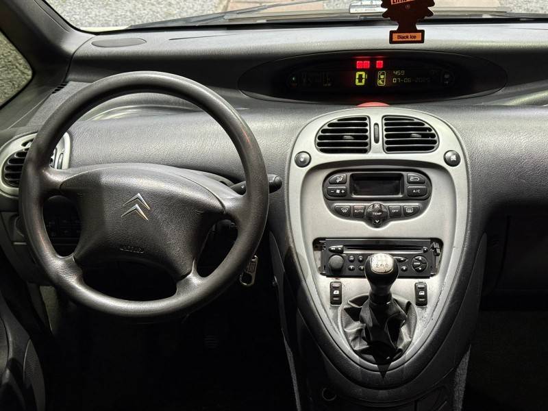 CITROËN - XSARA PICASSO - 2007/2008 - Prata - R$ 15.000,00