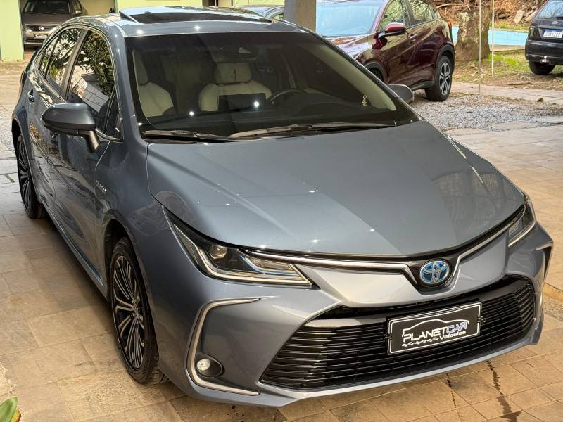 TOYOTA - COROLLA - 2019/2020 - Cinza - R$ 133.900,00