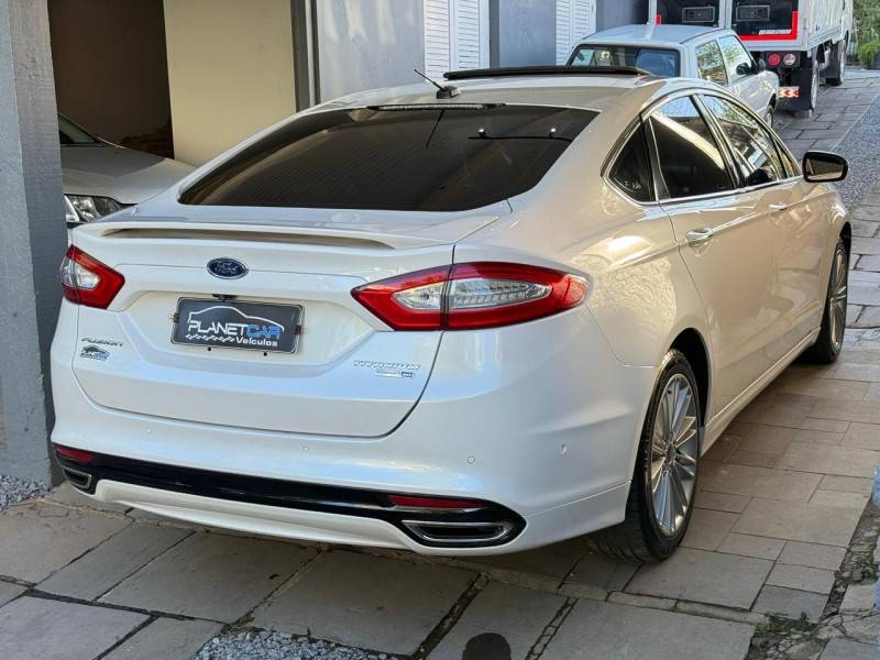 FORD - FUSION - 2013/2013 - Branca - R$ 72.000,00