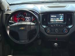 CHEVROLET - S10 - 2016/2017 - Branca - R$ 110.000,00