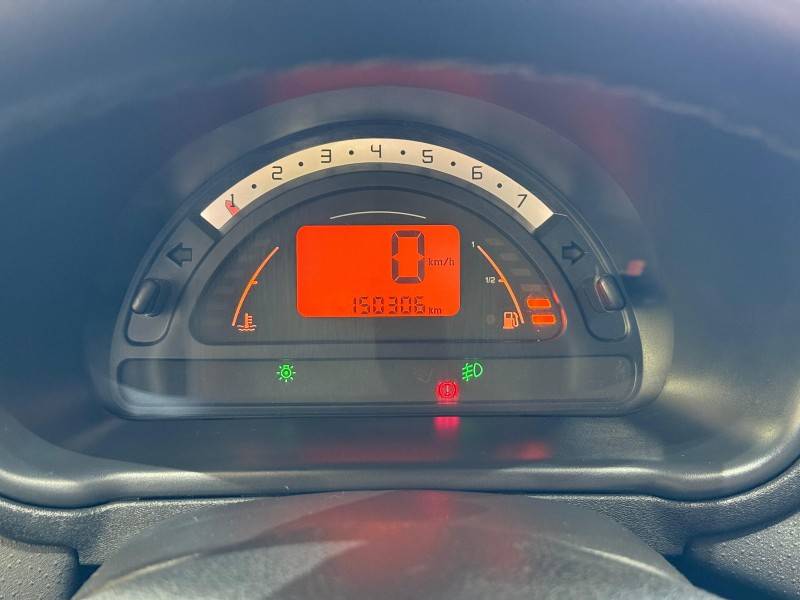 CITROËN - C3 - 2010/2011 - Vermelha - R$ 26.000,00