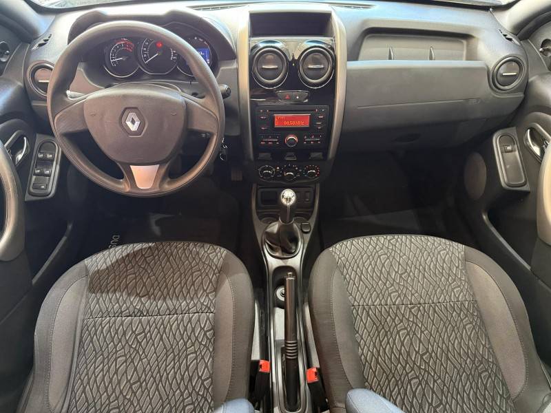 RENAULT - DUSTER - 2015/2016 - Prata - R$ 61.000,00