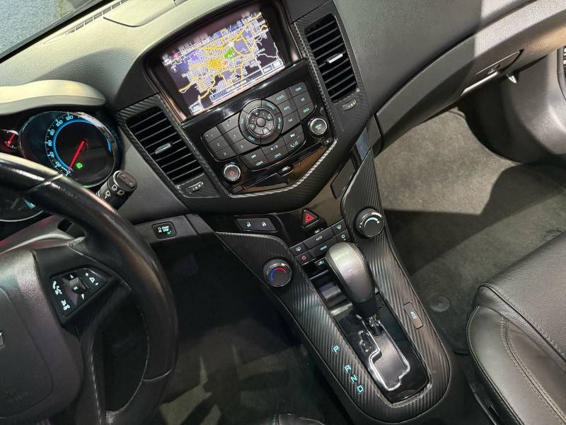CHEVROLET - CRUZE - 2013/2014 - Preta - R$ 72.000,00