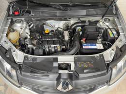 RENAULT - SANDERO - 2017/2017 - Prata - R$ 42.500,00