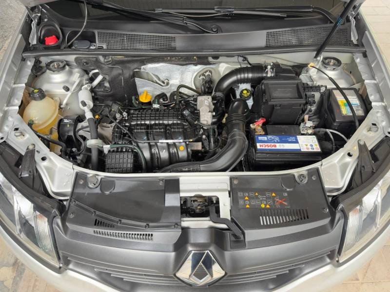 RENAULT - SANDERO - 2017/2017 - Prata - R$ 42.500,00