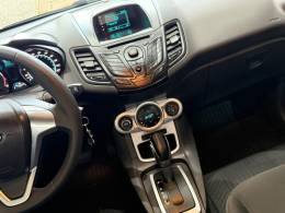 FORD - FIESTA - 2015/2016 - Branca - R$ 49.900,00