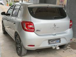 RENAULT - SANDERO - 2017/2017 - Prata - R$ 42.500,00