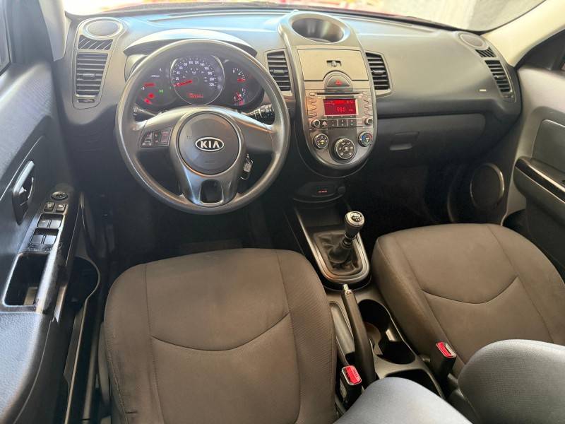 KIA MOTORS - SOUL - 2009/2010 - Vermelha - R$ 41.000,00