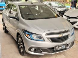 CHEVROLET - ONIX - 2015/2015 - Prata - R$ 52.900,00