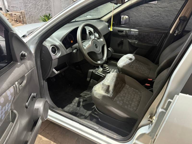CHEVROLET - PRISMA - 2009/2010 - Prata - Sob Consulta