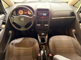 FIAT - IDEA - 2006/2007 - Bege - R$ 24.500,00