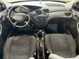 FORD - FOCUS - 2008/2009 - Preta - R$ 28.900,00