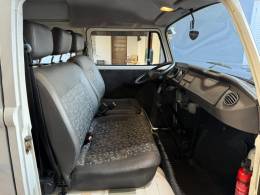 VOLKSWAGEN - KOMBI - 2006/2007 - Branca - R$ 40.000,00