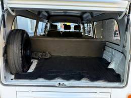 VOLKSWAGEN - KOMBI - 2006/2007 - Branca - R$ 40.000,00