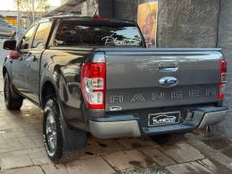 FORD - RANGER - 2021/2022 - Cinza - R$ 162.000,00