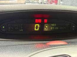 CITROËN - XSARA PICASSO - 2007/2008 - Prata - R$ 15.000,00