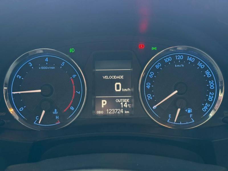 TOYOTA - COROLLA - 2014/2015 - Preta - R$ 85.900,00