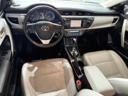 TOYOTA - COROLLA - 2014/2015 - Preta - R$ 85.900,00