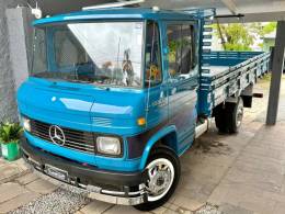 MERCEDES-BENZ - 608 - 1980/1980 - Azul - R$ 80.000,00