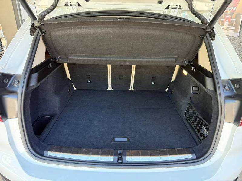 BMW - X1 - 2017/2018 - Branca - R$ 129.900,00