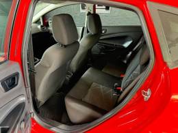 FORD - FIESTA - 2013/2014 - Vermelha - R$ 42.900,00