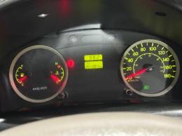 HYUNDAI - HR - 2013/2014 - Branca - R$ 93.000,00