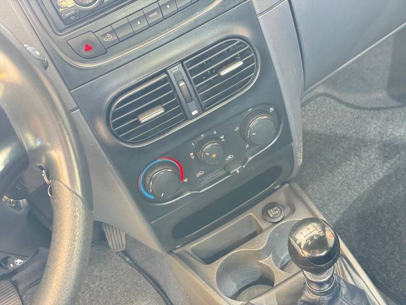 FIAT - STRADA - 2019/2020 - Branca - R$ 60.000,00