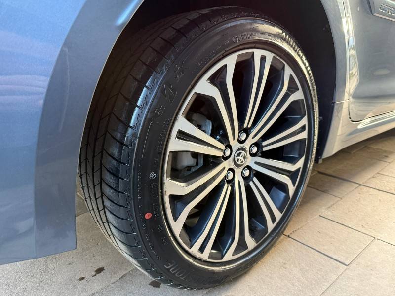 TOYOTA - COROLLA - 2019/2020 - Cinza - R$ 133.900,00