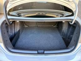 VOLKSWAGEN - JETTA - 2011/2012 - Prata - R$ 59.900,00