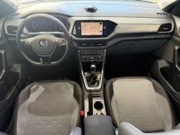 VOLKSWAGEN - T-CROSS - 2019/2020 - Preta - R$ 102.000,00