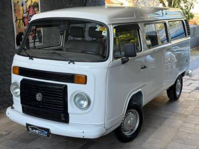 VOLKSWAGEN - KOMBI - 2006/2007 - Branca - R$ 40.000,00