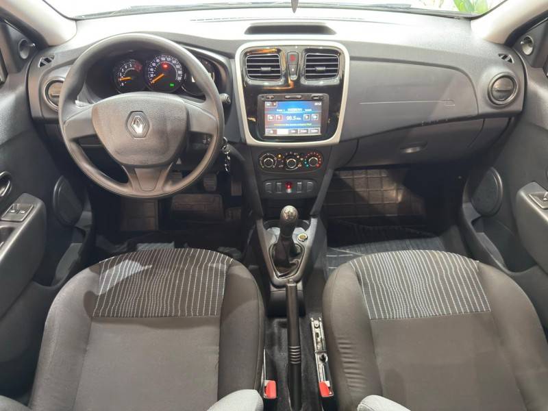 RENAULT - SANDERO - 2017/2017 - Prata - R$ 42.500,00