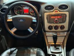 FORD - FOCUS - 2010/2011 - Prata - R$ 39.900,00