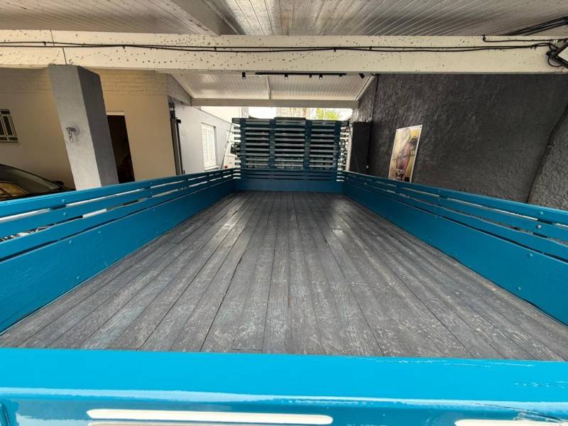 MERCEDES-BENZ - 608 - 1980/1980 - Azul - R$ 80.000,00