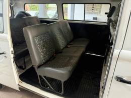VOLKSWAGEN - KOMBI - 2013/2014 - Branca - R$ 55.000,00