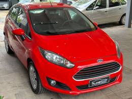 FORD - FIESTA - 2013/2014 - Vermelha - R$ 42.900,00