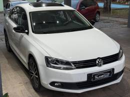 VOLKSWAGEN - JETTA - 2012/2013 - Branca - R$ 69.900,00