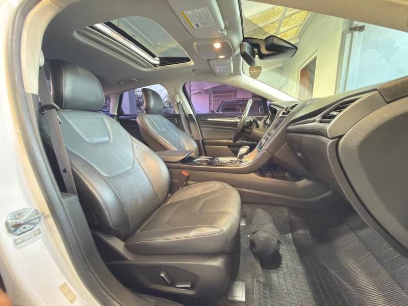 FORD - FUSION - 2013/2013 - Branca - R$ 72.000,00