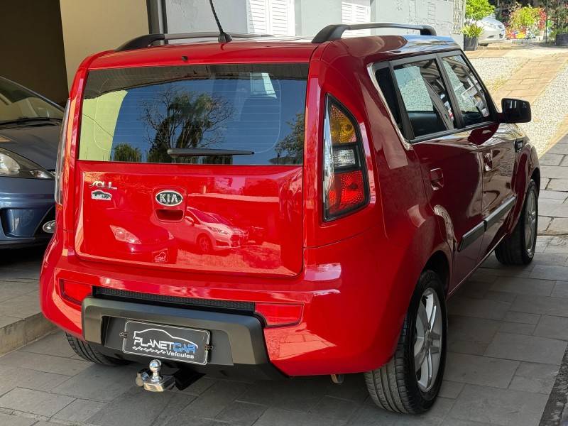 KIA MOTORS - SOUL - 2009/2010 - Vermelha - R$ 41.000,00