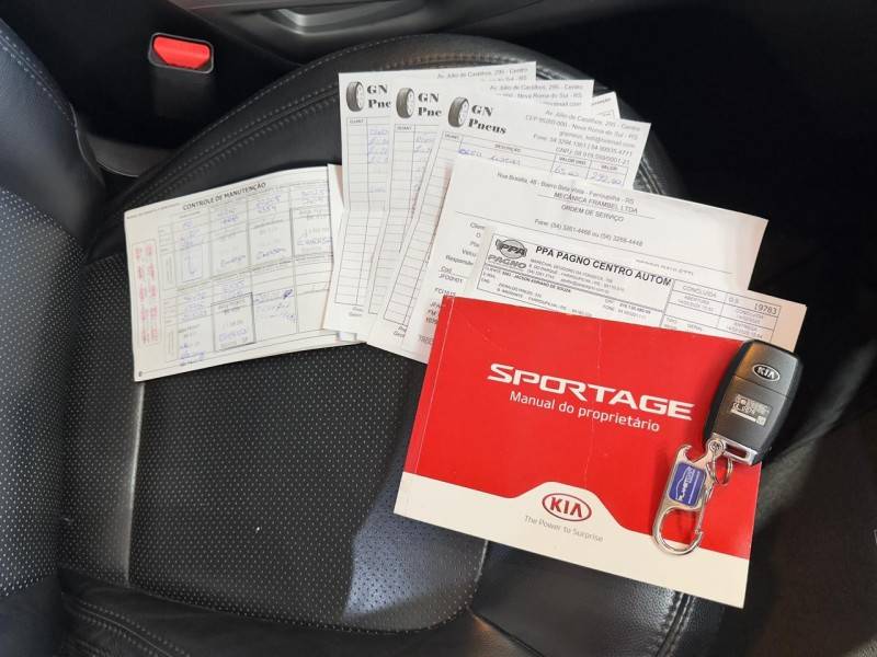 KIA MOTORS - SPORTAGE - 2015/2015 - Preta - R$ 78.000,00