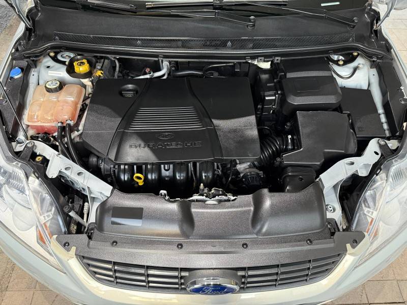 FORD - FOCUS - 2010/2011 - Prata - R$ 39.900,00