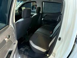 CHEVROLET - S10 - 2016/2017 - Branca - R$ 110.000,00
